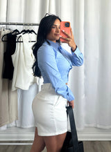 Load image into Gallery viewer, WHITE BERMUDA SHORTS
