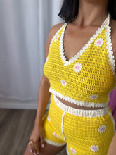 Load image into Gallery viewer, FLORAL YELLOW SHORTS
