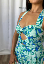 Load image into Gallery viewer, TROPICAL ROMPER | PRE-ORDEN ABIERTA (LLEGAN DEL 8 AL 12 DE JUNIO)
