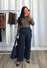 Load image into Gallery viewer, BLACK HIGH WAIST PANTS | PRE ORDEN ABIERTA (LLEGAN DEL 10-14 DE AGOSTO)
