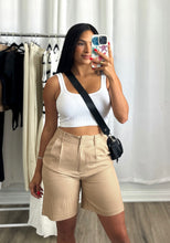Load image into Gallery viewer, WHITE BASIC TOP
