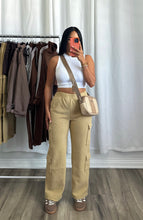 Load image into Gallery viewer, CREAM CARGO PANTS

