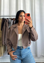 Load image into Gallery viewer, TRENCH JACKET | PRE ORDEN ABIERTA (LLEGAN DEL 4-8 DE AGOSTO)
