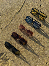 Load image into Gallery viewer, &quot;MAREA&quot; SUNGLASSES
