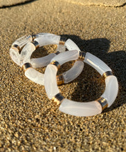 Load image into Gallery viewer, &quot;WHITE SUMMER&quot; BRACELETS (SET DE 2)
