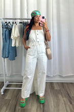 Load image into Gallery viewer, WHITE DENIM JUMPSUIT (PRE-ORDEN | LLEGAN DEL 25 AL 29 DE AGOSTO)
