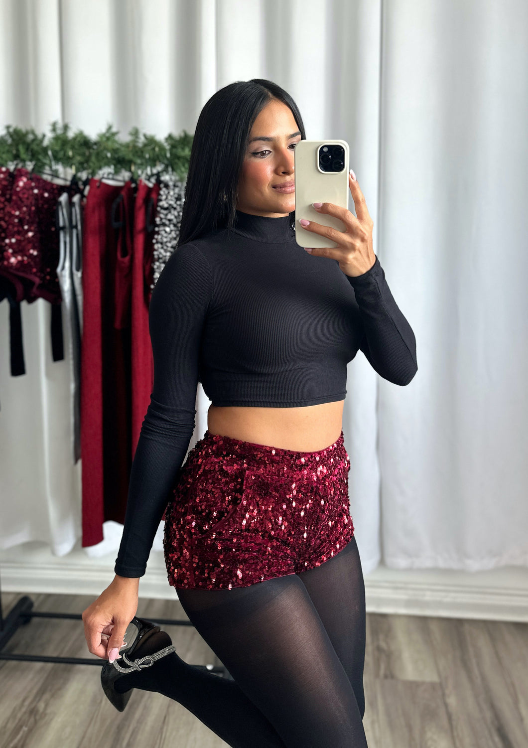 SEQUIN HIGH WAISTED SHORT