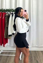 Load image into Gallery viewer, BLACK SKORT
