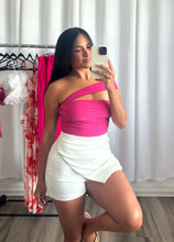 Load image into Gallery viewer, &quot;POSITANO&quot; WHITE SKORT
