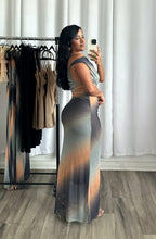 Load image into Gallery viewer, OFF SHOULDER MAXI DRESS
