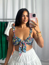 Load image into Gallery viewer, FLORAL BLUE TOP
