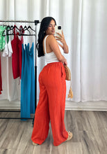 Load image into Gallery viewer, &quot;CARIBE&quot; RED LINEN PANTS
