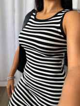 Load image into Gallery viewer, BLACK &amp; WHITE DRESS
