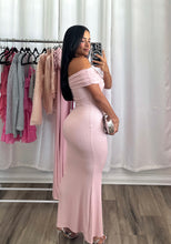 Load image into Gallery viewer, SWEET PINK MAXI DRESS
