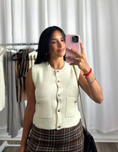 Load image into Gallery viewer, IVORY VEST
