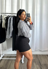 Load image into Gallery viewer, BLACK HIGH WAISTED SHORT
