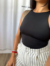 Load image into Gallery viewer, BEIGE STRIPED LINEN SHORTS
