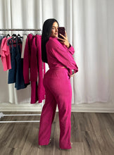 Load image into Gallery viewer, FUCHSIA PANTS SET (PRE-ORDEN | LLEGAN DEL 23 AL 27)
