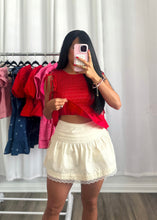 Load image into Gallery viewer, LACE DETAILS CREAM SKORT
