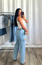 Load image into Gallery viewer, RHINESTONES JEANS
