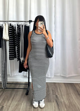 Load image into Gallery viewer, BLACK &amp; WHITE DRESS
