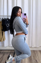 Load image into Gallery viewer, &quot;CASUAL JOGGER PANT &amp; SWEATER&quot; SET
