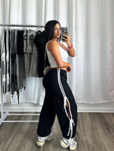 Load image into Gallery viewer, BLACK STRIPE JOGGER PANTS
