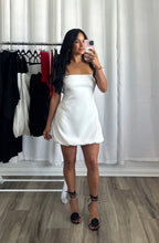 Load image into Gallery viewer, CHIC WHITE DRESS
