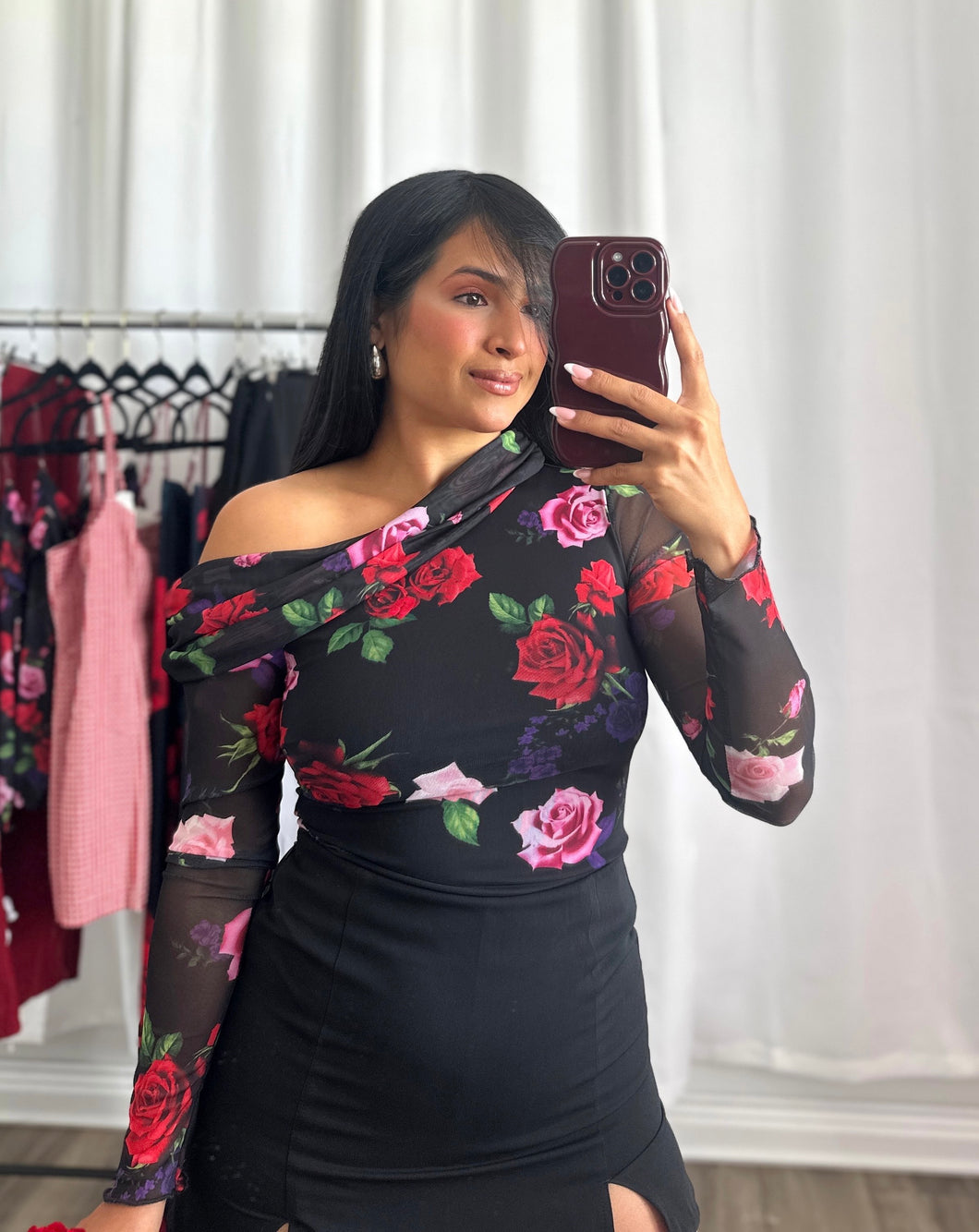 OFF SHOULDER ROSE TOP