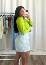 Load image into Gallery viewer, GREEN SWEATER TOP
