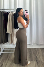 Load image into Gallery viewer, BROWN HIGH WAISTED PANTS
