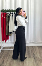 Load image into Gallery viewer, BLACK HIGH WAISTED PANTS
