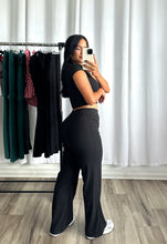 Load image into Gallery viewer, &quot;LEANDRA&quot; BLACK PANTS SET
