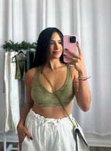 Load image into Gallery viewer, GREEN TOP
