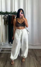 Load image into Gallery viewer, BROWN TOP (PRE-ORDEN ABIERTA | LLEGAN DEL 8 AL 12 DE DICIEMBRE)
