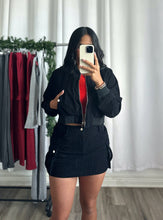 Load image into Gallery viewer, SKIRT AND JACKET BLACK SET (PRE-ORDEN | LLEGAN DEL 9 AL 13 DE DIC)
