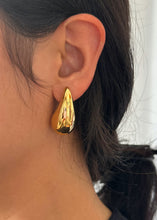 Load image into Gallery viewer, &quot;GOLDEN&quot; EARRINGS
