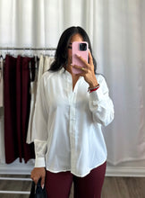 Load image into Gallery viewer, WHITE SHIRT
