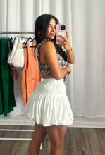 Load image into Gallery viewer, FLORAL BLUE TOP
