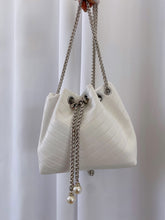 Load image into Gallery viewer, &quot;PERLA&quot; LEATHER BAG
