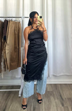 Load image into Gallery viewer, SATIN BLACK CAMI DRESS
