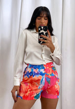 Load image into Gallery viewer, FLORAL SHORT (SMALL)
